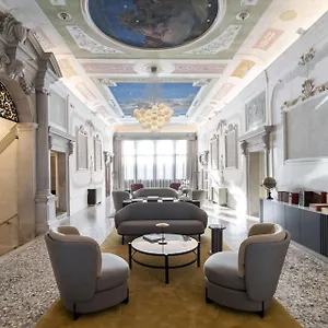 Radisson Collection Hotel, Palazzo Nani البندقية